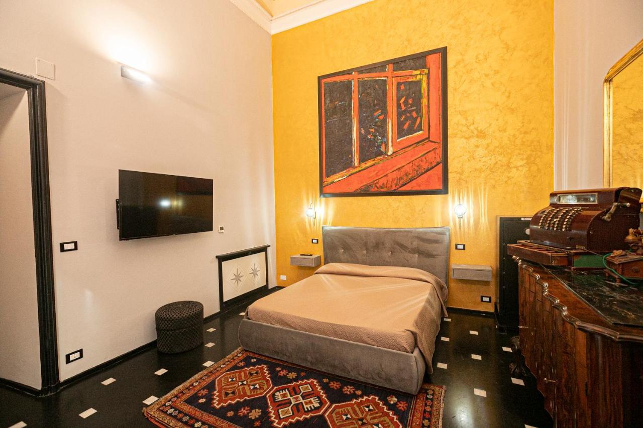 Dimora Patrizia In Centro Apartment Genoa Bagian luar foto